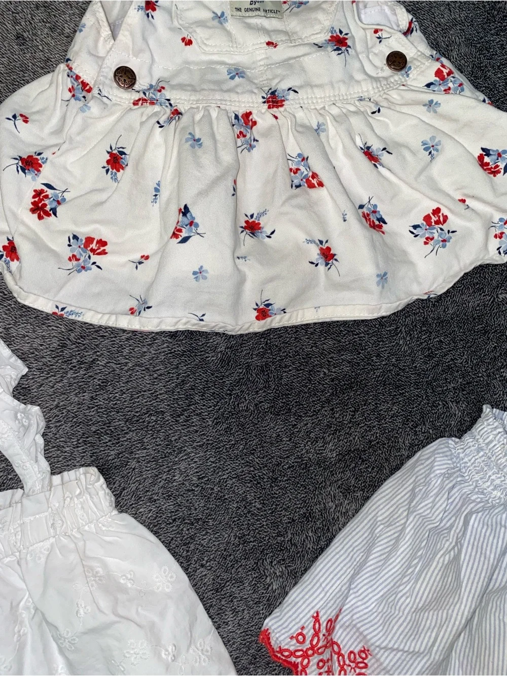 OshKosh B’gosh Baby Girl 9M Summer Outfit Bundle – 3 Outfits, 4 Pieces Boho Baby